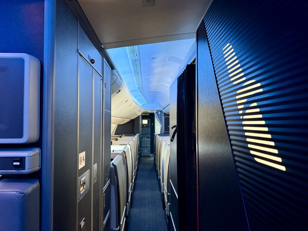 Business class on the retrofitted AA 777-300ER.