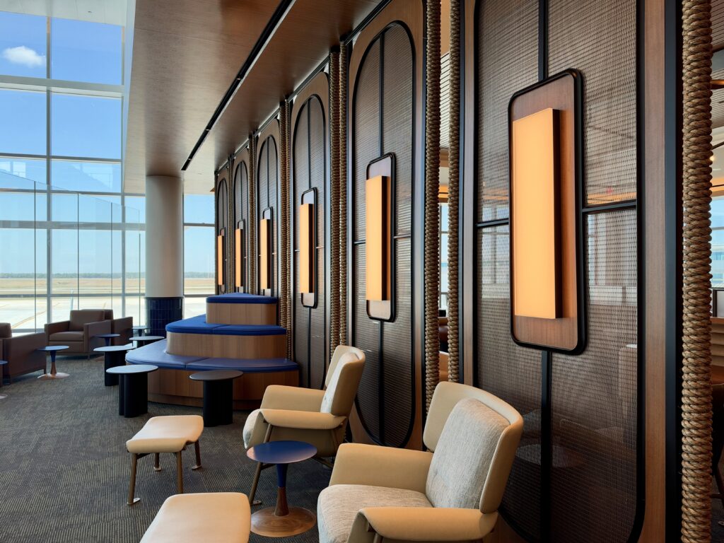 Interior of the United Club in IAH Terminal B.
