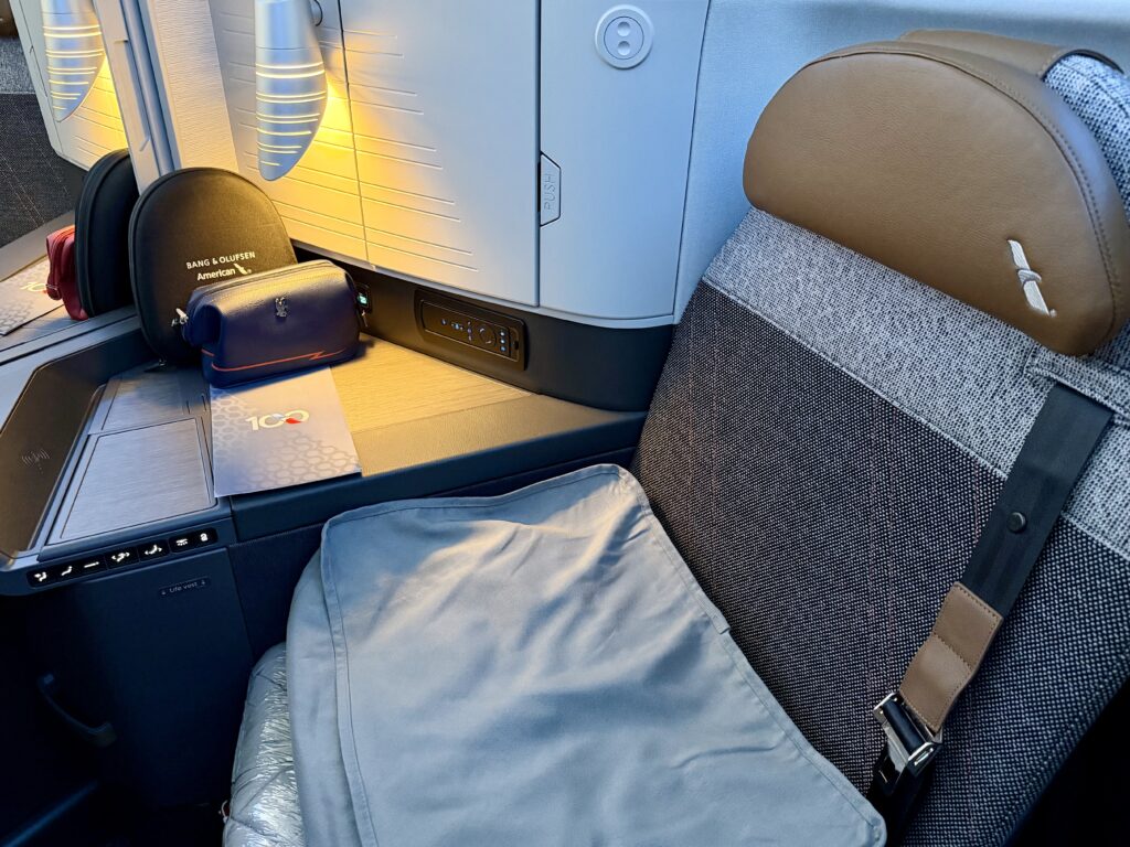 Business class on the retrofitted AA 777-300ER.