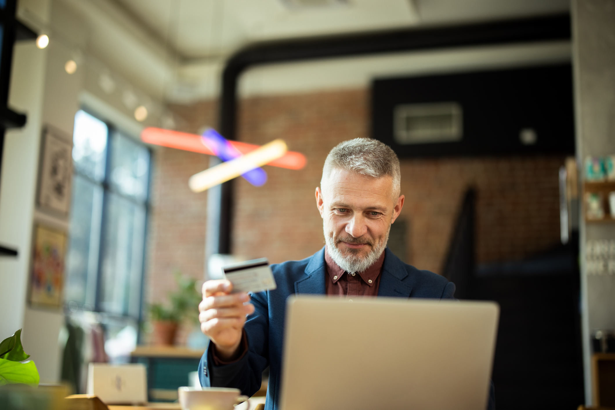 Earn Up to 200K Points or $1,000 Cash Back With These Chase Business Cards