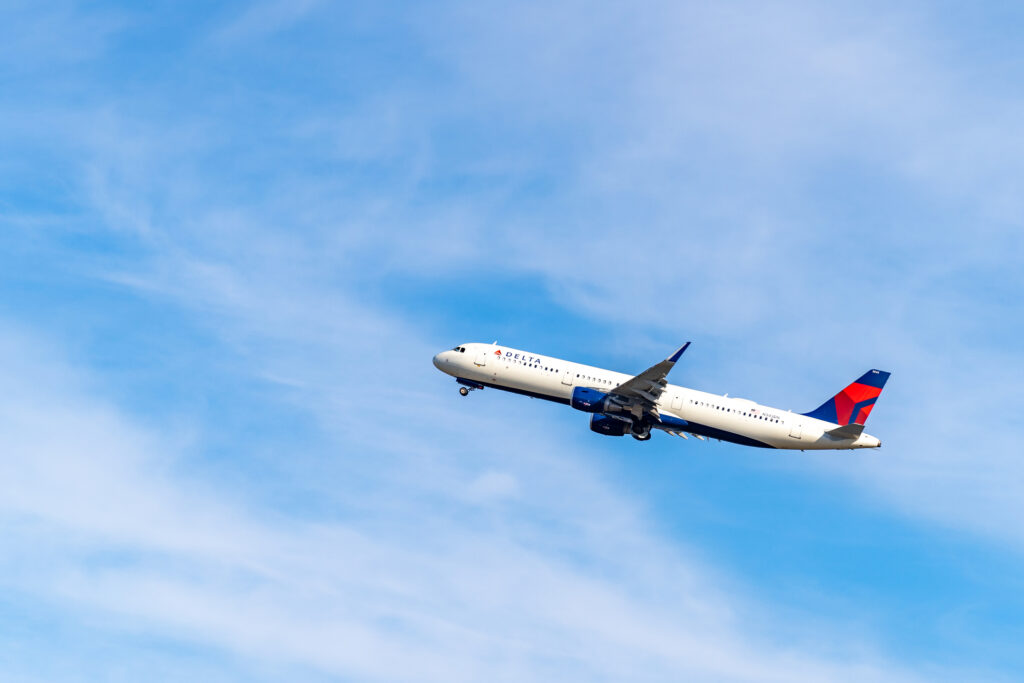 Delta Airlines airplane departing from the Ronald Reagan Washington National Airport. (DCA)