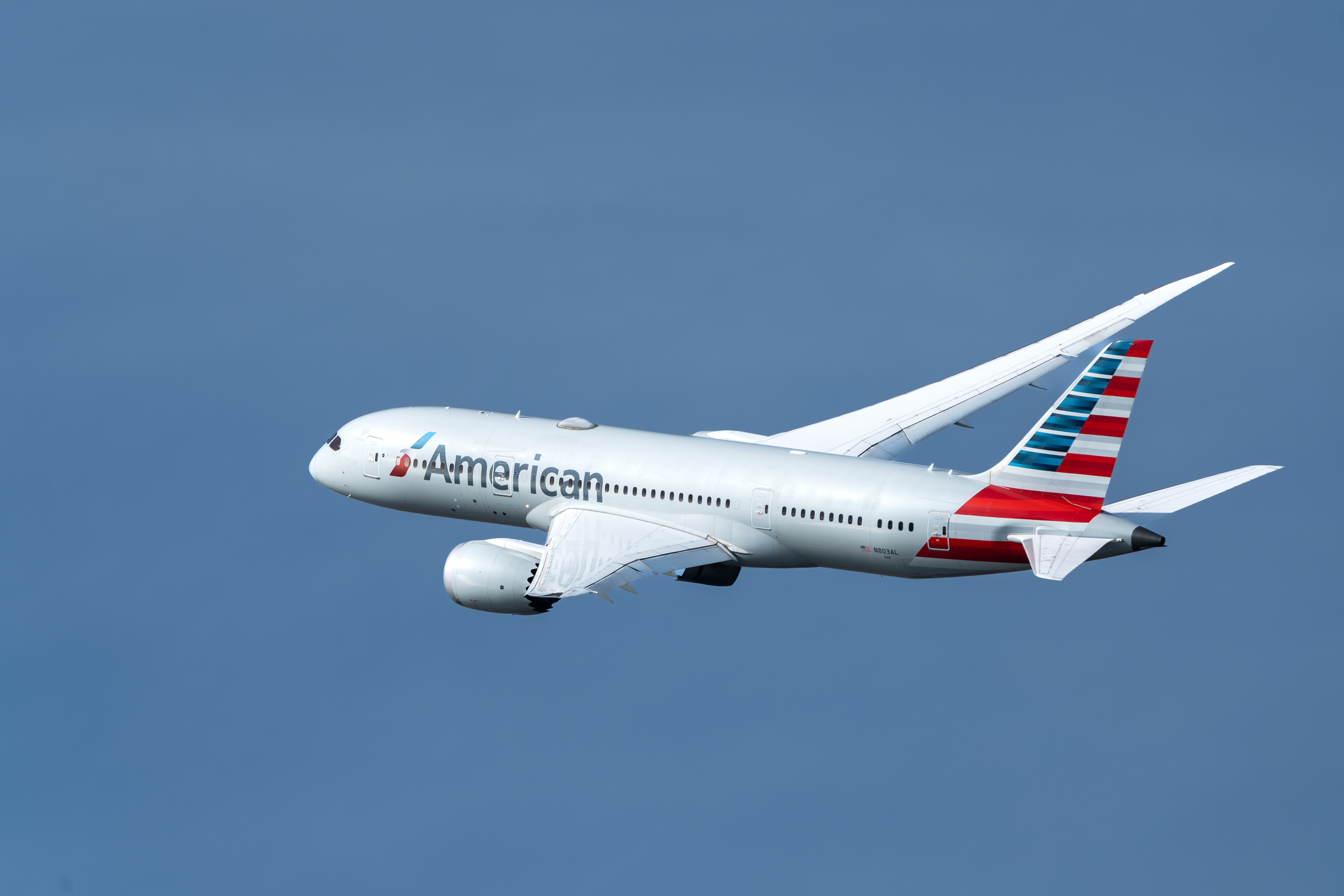 American Airlines Offers Business Travelers Up to 50,000 Bonus Miles